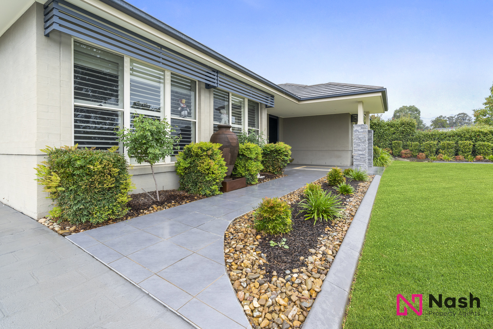 11 Twin Creeks Drive Luddenham, NSW 2745 House For Sale